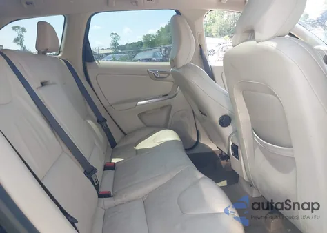 2013 Volvo Xc60 T6/T6 Platinum/T6 Premier Plus/T6 R-Design/T6 R-Design Platinum/T6 R-Design Premier Plus from USA, damaged, VIN YV4902DZ0D2384896